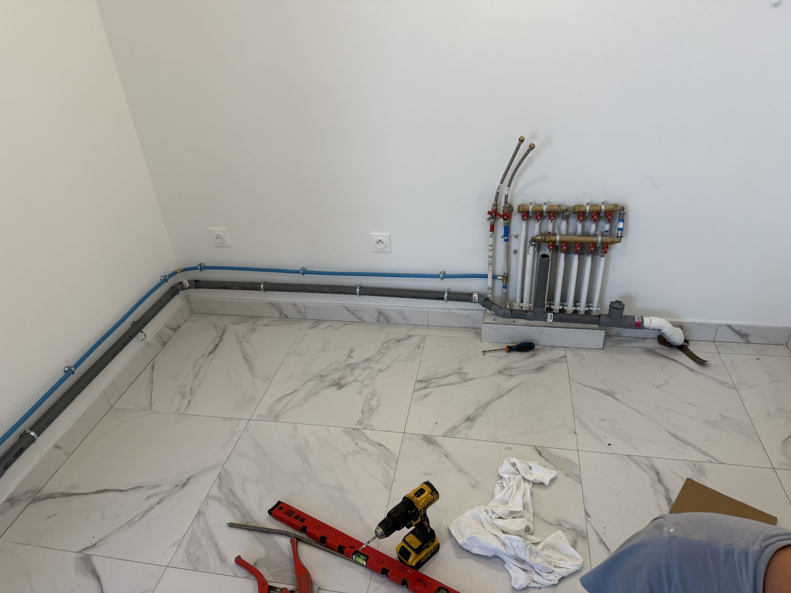 Collecteur de distribution multi-circuits — Chelles