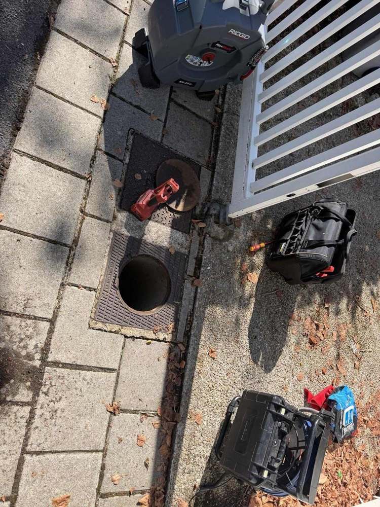 Débouchage par hydrocurage d'un regard extérieur — Seine-et-Marne (Seine-et-Marne) · Atelier Brochant